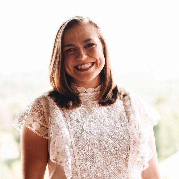 Meet your Posher, Danielle - Picture 1 of 1